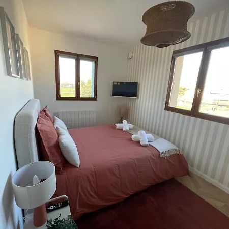 Apartment Cozy La Parenthese Pontepiscopienne